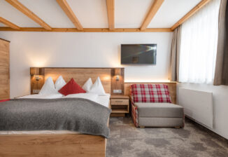 Wohn-Schlafbereich/ living-sleeping area